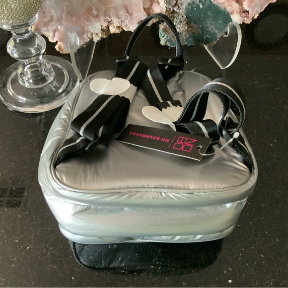 No BOUNDARIES Mini  Sliver Metallic backpack - Picture 7 of 12
